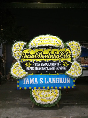 Papan Bunga Duka di Kertapati